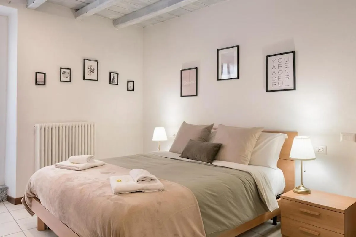 Apartment Astra-Timeless Elegance In Como City Center Italy