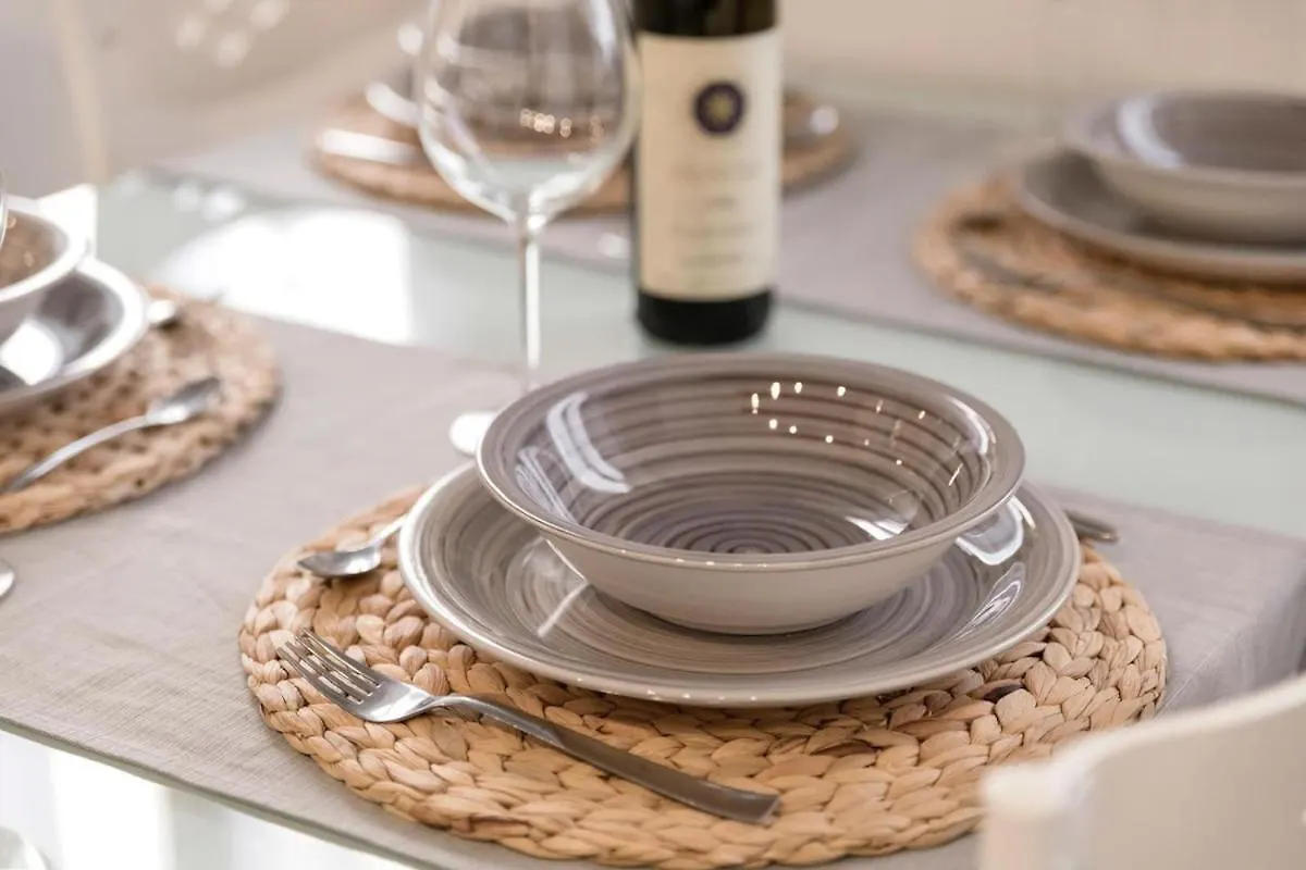 Astra-Timeless Elegance In Como City Center